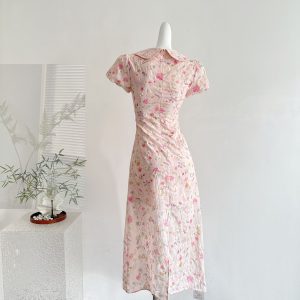 "Lucky" Qiqi is very bright and full of flowers, the new Chinese floral print cheongsam dress, the summer is a beautiful little skirt