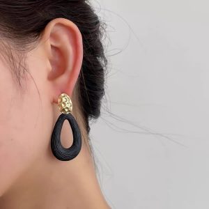 French European and American vintage earrings, 925 silver needle resort style, metallic black, temperament, earrings, women's exquisite