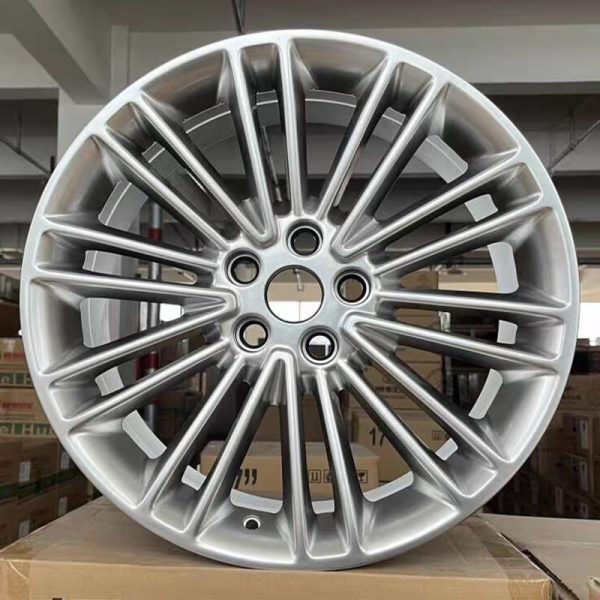 17-inch and 18-inch aluminum alloy wheels are suitable for Ford Winning Snowflake Fox Mondeo Winning Maverick wheels - Image 4