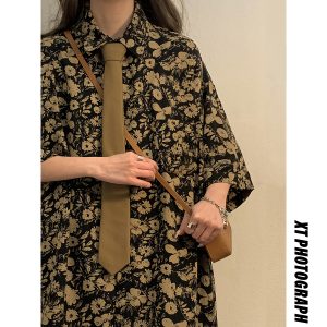 Vintage vintage baroque shirt men's American retro oversize design sense niche short-sleeved floral shirt