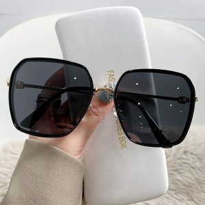 New women's polarized sunglasses, UV protection, driving glasses, fashionable and versatile, retro Internet celebrity sunglasses for men