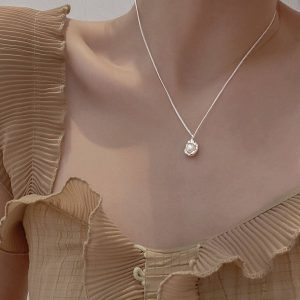 S925 sterling silver pearl geometric necklace women's simple design, niche ins, cold wind, light luxury, clavicle chain
