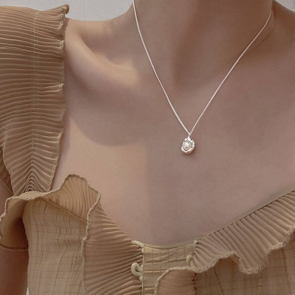 S925 sterling silver pearl geometric necklace women's simple design, niche ins, cold wind, light luxury, clavicle chain
