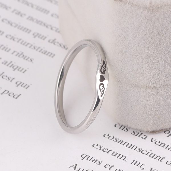 Cross-border popular angel wing rings, European and American women's simple heart-shaped tail rings, tide men's hearts, titanium steel jewelry wholesale - Image 3
