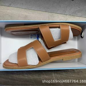 009 Widened and Fat Plus Size Women's Summer Women's Fashion Wear New Travel Flat Beach Versatile Flip-Flop Women's Shoes