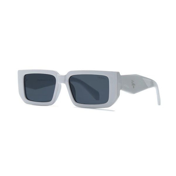 22012 new fashion small frame sunglasses men's and women's trend street shooting sunglasses rectangular sunglasses - Image 2