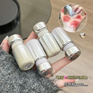 Water light mirror white, pseudo plain makeup, lipstick, lip gloss, nude color, bean paste color, rose red, student cheap lip gloss wholesale