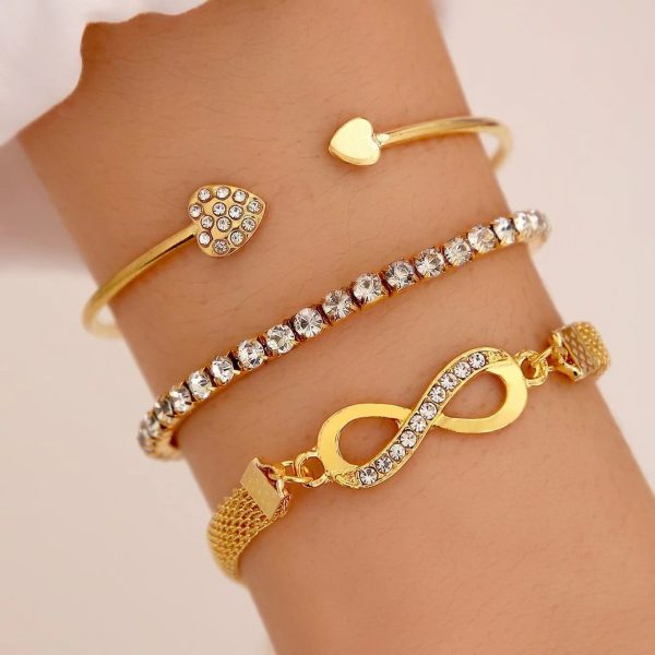 Cross-border ins style women's love open bracelet design creative retro simple lucky 8 figure bracelet three-piece set