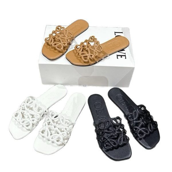 2025 Luo Jiaxia new hollow leather slippers wear a strap slippers on the outside, daily versatile open-toe sandals, women's shoes - Image 5