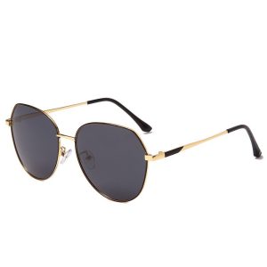 Live polarized sunglasses sunscreen women's sunglasses anti-ultraviolet slimming glasses driving mirror 8111