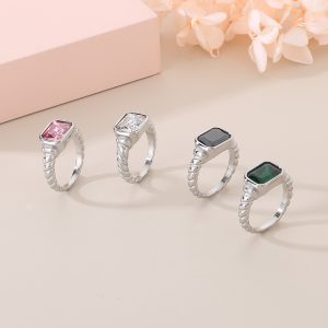 European and American cross-border stainless steel square glass rings, women's light luxury tide, European and American retro color rings, hand jewelry in stock