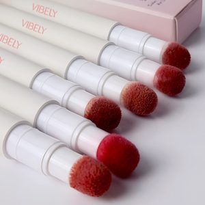 VIBELY's new cute velvet air lip gloss is rich and weary, not easy to fade, soft mist matte lip cream lipstick
