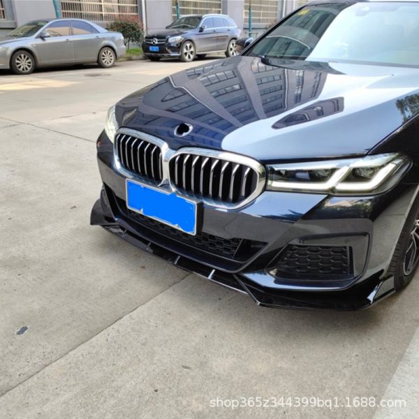 It is suitable for BMW 5 Series G30 late 21-23 front lip three-stage modified front shovel small surround kit - Image 2
