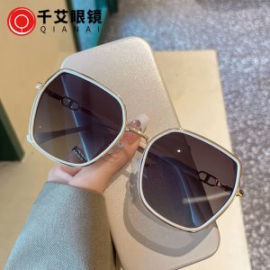 Internet celebrity fashion thick-edged flash diamond beige sunglasses 2023 new women's premium anti-ultraviolet polarized sunglasses