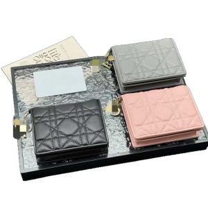 D home bi-fold wallet with logo leather ladies wallet sheepskin coin purse quilted short wallet sense of quality