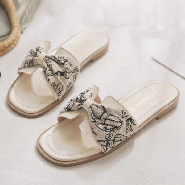 Pigskin version ~ beautiful flat sole with skirt French sandals women's 2024 new summer outer Y wear fashion for going out - Image 2