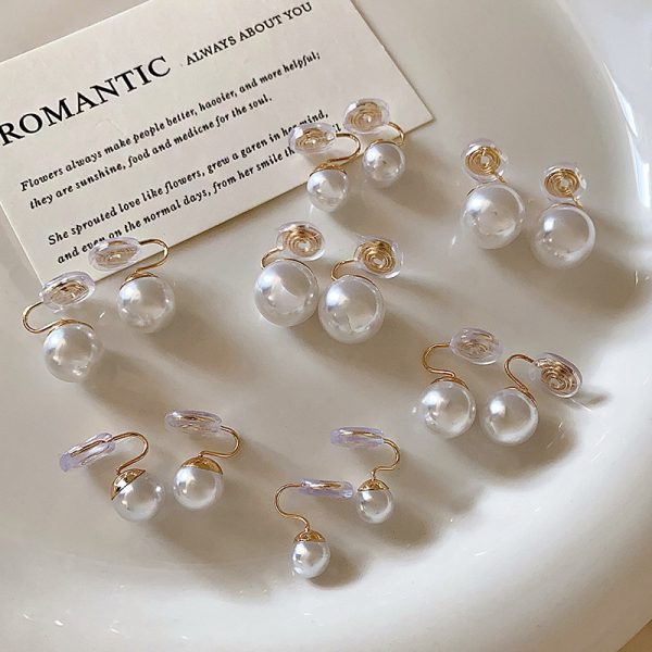 French pearl ear clip no ear piercing female mosquito coil disc earrings niche high-end sense 2023 new explosive fashion earrings