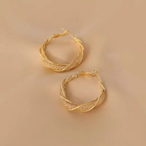 French simple crystal hollow winding circle earrings 2023 new feminine high-end earring buckle earrings