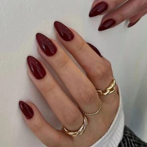 Burgundy fake nails, almond nails, water drop nails, solid color, pointed nails, nail patches, nail patches, foreign trade nails, 30 pieces