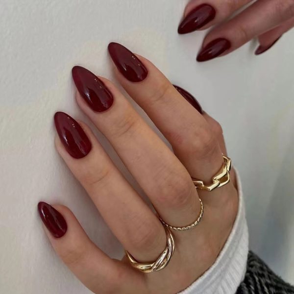 Burgundy fake nails, almond nails, water drop nails, solid color, pointed nails, nail patches, nail patches, foreign trade nails, 30 pieces