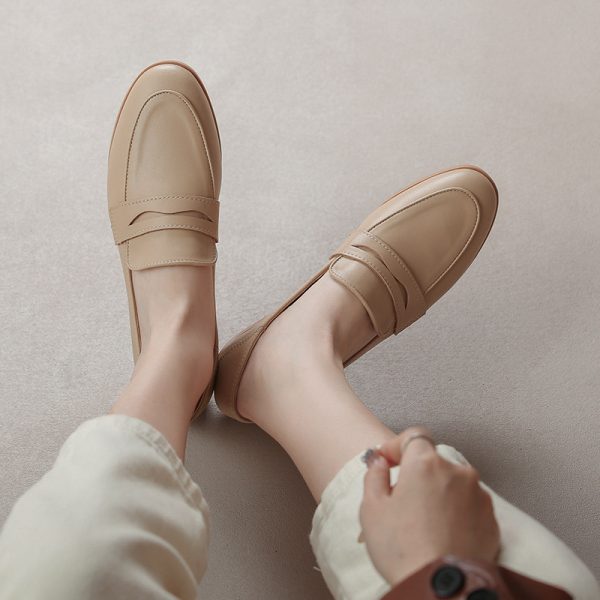 Leather loafers women's flat retro spring and autumn new British soft-soled small leather shoes versatile single shoes
