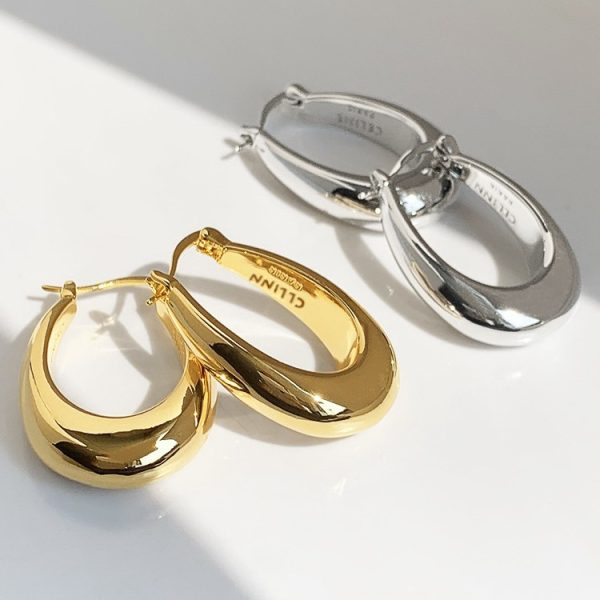 French vintage water drop earrings for women, women's 2025 new trendy niche design light luxury earrings