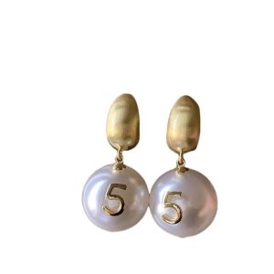 French light luxury pearl digital earrings women's 2024 new trendy earrings niche design high-end light luxury earrings