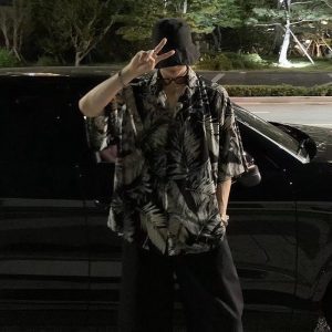 Summer Flower Shirt Men's 2025 American Retro Ruffian Handsome Cropped Sleeve Loose Shirt Beach Hawaiian Inch Shirt Men's Wear