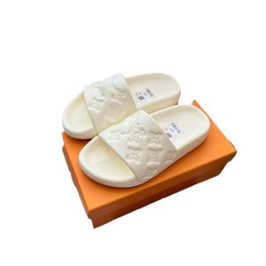 Foreign trade L home new letter embossed slippers men's 2024 spring and summer flat-bottomed top layer cowhide versatile slippers women