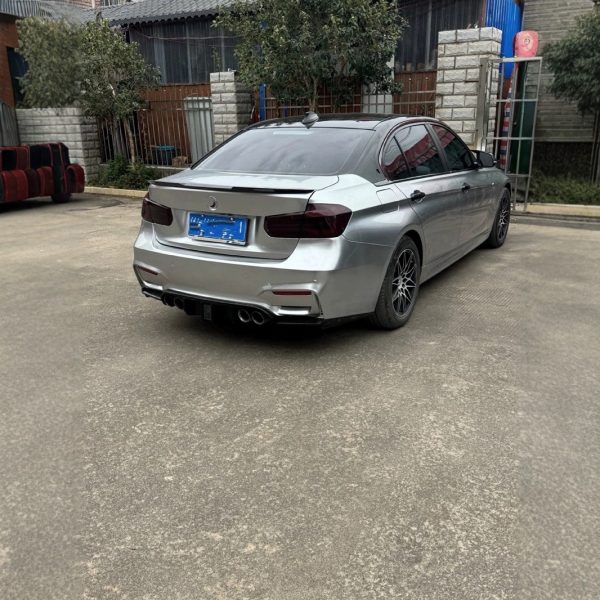 Applicable to 13-19 BMW 3 Series modified M3 surround with lighted rear lip F30F35V square light vertical bar light surround kit - Image 3
