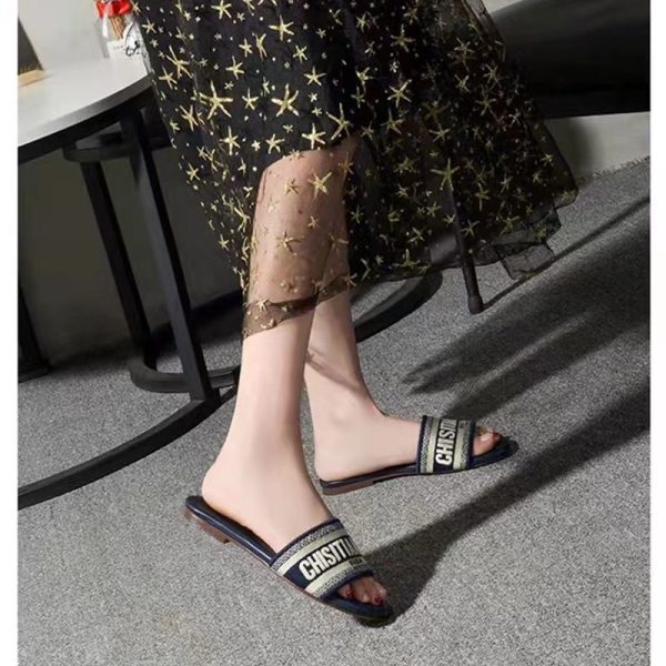 D family with the same letter embroidered slippers women's 2022 spring and summer new leather versatile flat bottom to wear beach sandals - Image 3