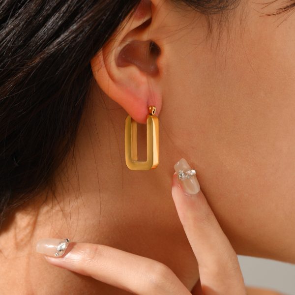 French Light Luxury Geometric Shape Stainless Steel Earrings Women's Personality Simple Sense of Luxury 14K Gold Plated Titanium Steel Earrings - Image 4