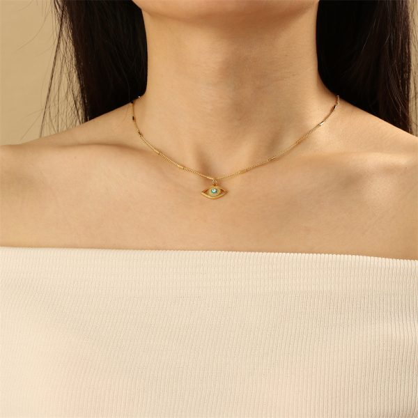 Factory spot new devil's eye pendant necklace female personality exaggerated trend eye dripping oil copper clavicle chain - Image 3
