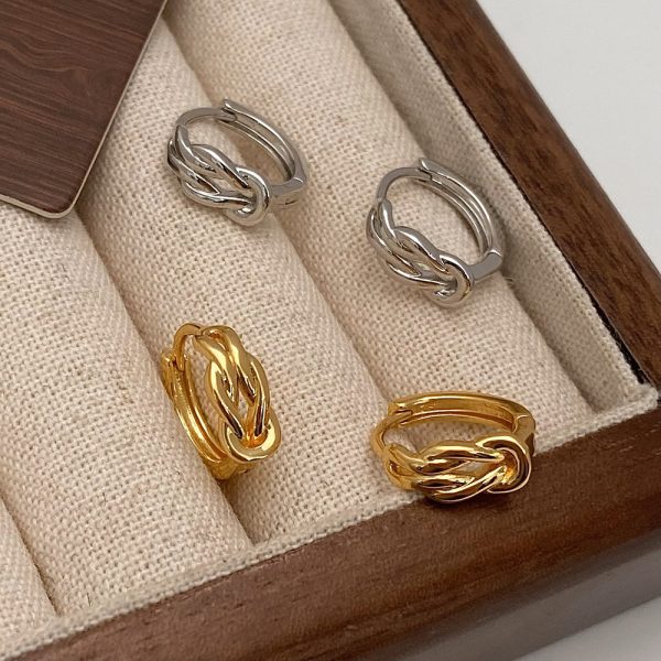 European and American niche design lucky knot earrings women's versatile high-end twist earrings French retro stud earrings ear accessories - Image 4