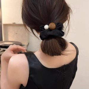 French fashion niche design, pearl satin, large intestine hair ring, retro elegant, high stretch, low ponytail, hoop hair accessory