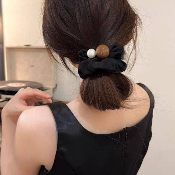 French fashion niche design, pearl satin, large intestine hair ring, retro elegant, high stretch, low ponytail, hoop hair accessory - Image 2