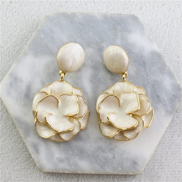 French niche purple magnolia flower painted three-dimensional rose earrings, high-end retro trendy cool earrings - Image 4
