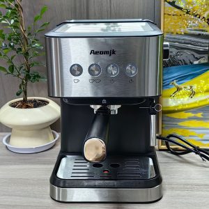 Exported semi-automatic espresso machine high temperature extraction milk froth espresso coffee machine factory