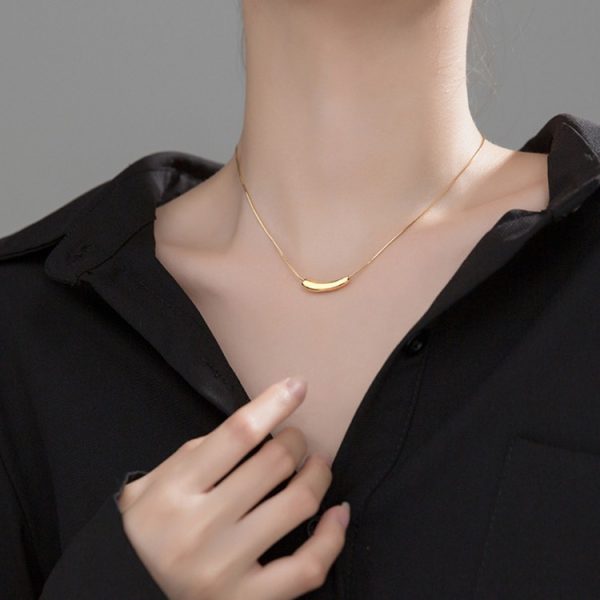 Water drop jewelry necklace women's titanium steel collarbone chain ins simple niche design sense geometric Internet celebrity new in 2023 - Image 2