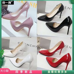 New blue high heels, stiletto heels, pointed toe, office versatile, black patent leather, disposable temperament, sexy single shoe woman