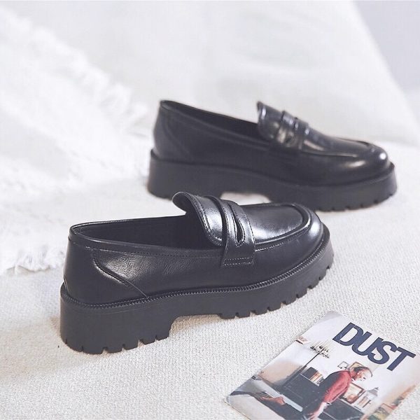 Little Red Man Thick-soled Loafers Women's Spring 2024 New British Retro Student Uniform Single Shoes Soft Sole Small Leather Shoes