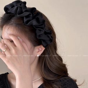 Bailu with the same heightened skull crest fold headband women's spring and summer hairpin shows the face of the small face wash headband 2025 new model