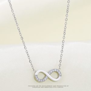 Cross-border hot selling foreign trade 8-character women's necklace infinite cycle versatility high-end sense does not fade simple zircon jewelry