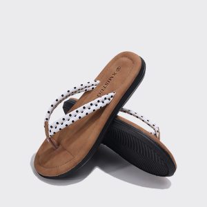 Flip flops women's summer wear fashion 2024 new flat sole clip toe net red sandals sandals beach shoes