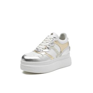 2025 summer new inner height increase women's shoes 9.5CM ultra-light platform sole casual small body board shoes leather white shoes