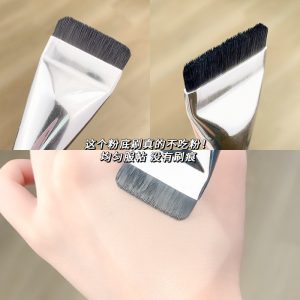 XIXI Flat Head Foundation Brush Dark Circles Acne Scars Concealer Brush Natural and Even No Powder Lazy Artifact Makeup Wholesale