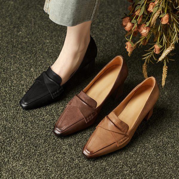 Brown French sheepskin single shoes women's small square toe thick heel retro business women's shoes young and middle-aged temperament high heels