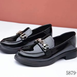 Loafers, bright leather shoes, spring and autumn women's shoes 2024 spring, new pedals, black platform British leather shoes, square heels