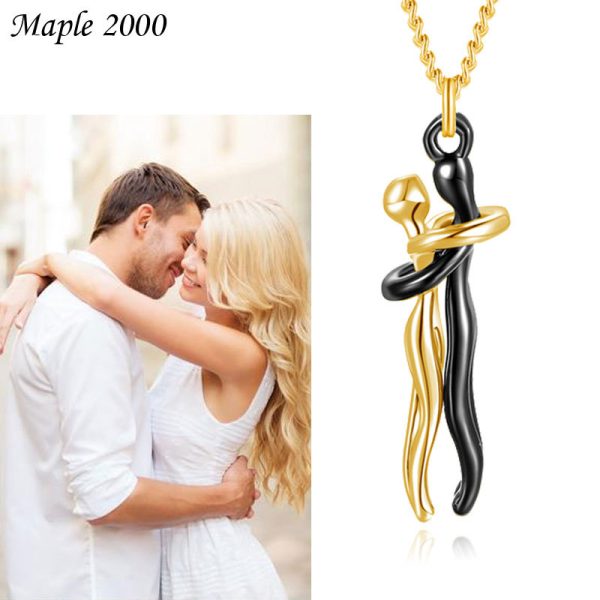 Cross-border popular couples hug necklaces do not fade, high-end sense of one man and one woman, versatile jewelry, holiday gift necklaces