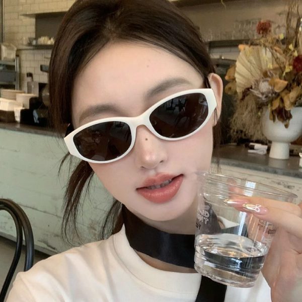 Jennie's same fashion sunglasses women's 2024 autumn and winter retro cat-eye polarized anti-ultraviolet sunglasses - Image 4